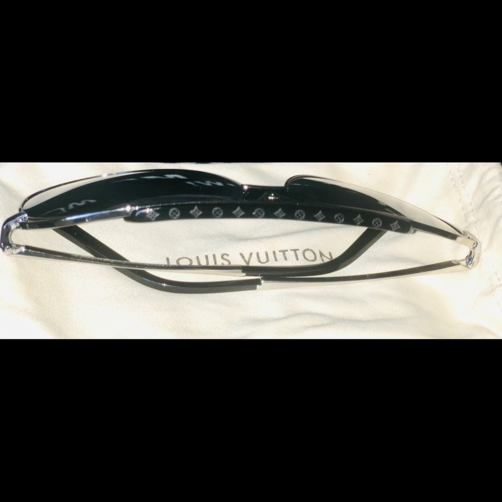 Louis Vutton shades - Picture 3 of 4